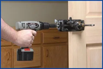 Glendale OH Locksmiths Store Glendale, OH 513-470-6065 - 7-lock-installation